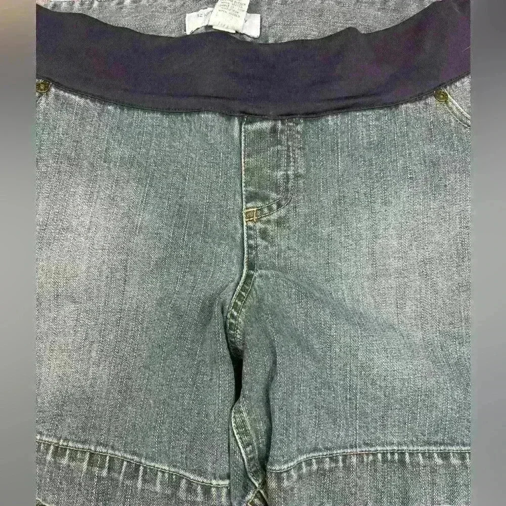 Liz Lange Maternity Shorts women's Small Blue Jean Pregnancy Pull on Denim